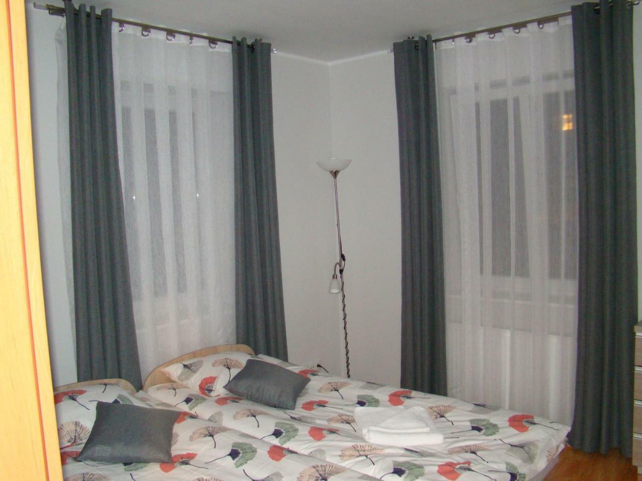 Apartamenty Orle 옐레니아구라 외부 사진